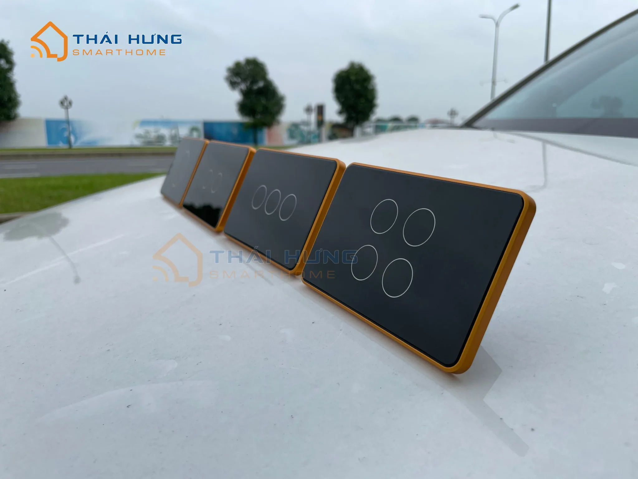 Công tắc thông minh cao cấp viền vàng, Tuya Platform, Zigbee 3.0 4